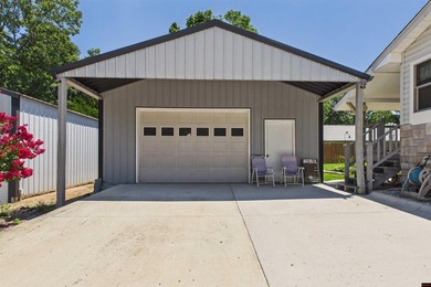 Additional listing photo 2