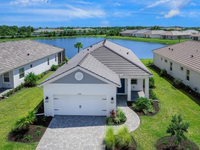 (private lake, pond, creek) Home For Sale in Venice Florida