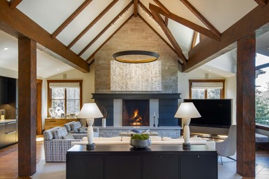 Location, Location, Location. ''Knob Hill Masterpiece'' High on - photo 7
