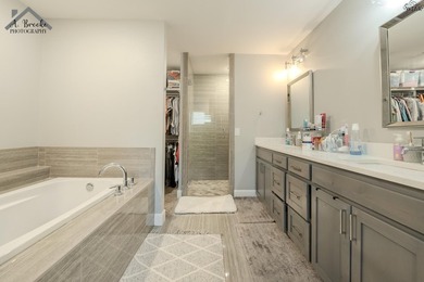 Well-maintained 3-bedroom, 2-bath home in a desirable area of - photo 12