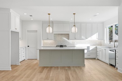 Experience luxury at its finest in this brand-new 3 bed, 3 bath - photo 19