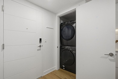 Elegant condo d'une chambre, entierement meuble, situe dans un - photo 23