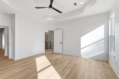 Experience luxury at its finest in this brand-new 3 bed, 3 bath - photo 27