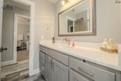 Well-maintained 3-bedroom, 2-bath home in a desirable area of - photo 27
