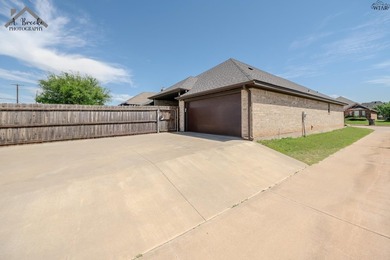 Well-maintained 3-bedroom, 2-bath home in a desirable area of - photo 35