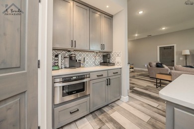 Well-maintained 3-bedroom, 2-bath home in a desirable area of - photo 37