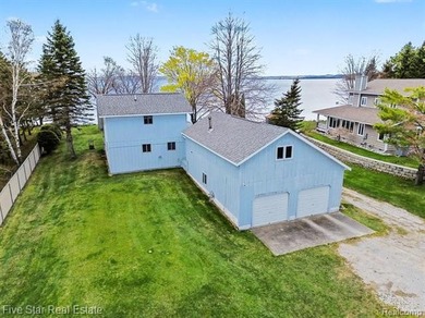 Great price improvement; Best buy and location on the lake! Rare - photo 3