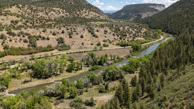 Ripple Valley Ranch is +-410 acre and is an absolutely premier - photo 11