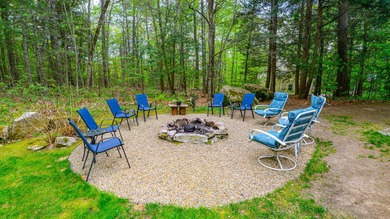 Welcome to this well-maintained Colonial-style home offering 3 - photo 12