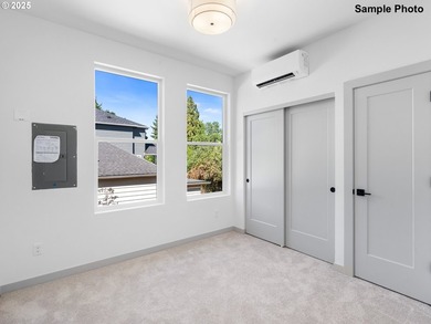 Hello, let's be roommates-welcome to Sellwood-Moreland, I'm so - photo 12