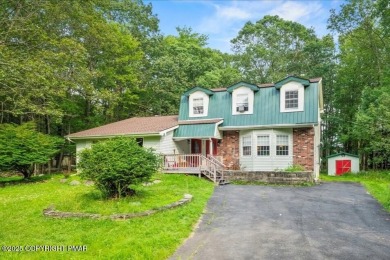 Lake Home For Sale in Pocono Summit, Pennsylvania