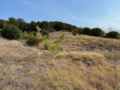Elevated lot with a panoramic view of the surrounding country - photo 4