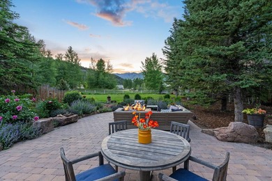 This exceptional 1.3-acre estate combines timeless architecture - photo 6