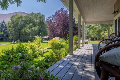 Beautiful private compound three bed main house two guest - photo 4
