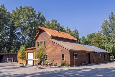 Beautiful private compound three bed main house two guest - photo 5