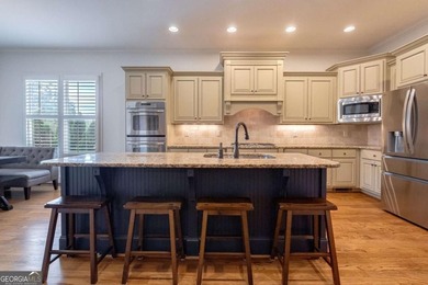 Welcome to 1405 Evergreen Park, a beautifully appointed estate - photo 14