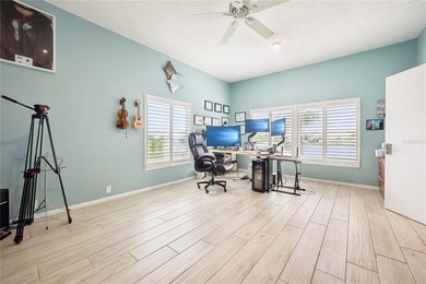 Experience exceptional waterfront living in the heart of Apollo - photo 16