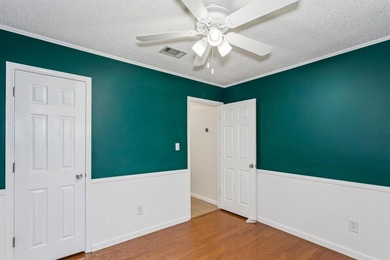 Are you ready to move in? The main areas have beautiful, new - photo 19