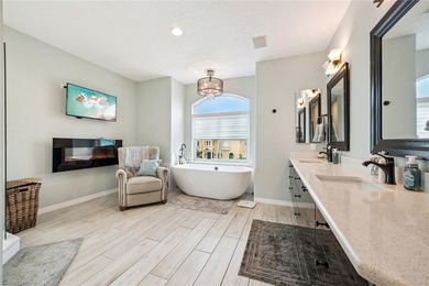 Experience exceptional waterfront living in the heart of Apollo - photo 24