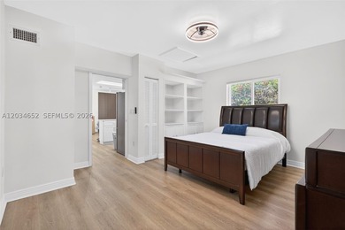 Beautifully updated 4,000+ SF home offering exceptional space - photo 9