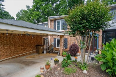Lake Condo For Sale in Flowery Branch, Georgia