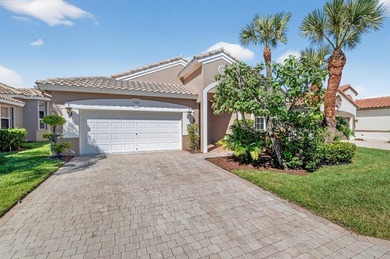 (private lake, pond, creek) Home For Sale in Lake Worth Florida