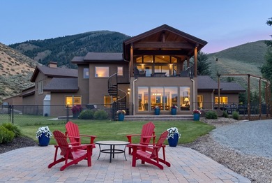 Nestled in the highly sought-after Indian Creek area, this - photo 2
