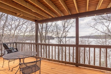 Welcome to 2060 E Waters Edge Dr. Unit 18-an expansive ~2,900 sq - photo 16