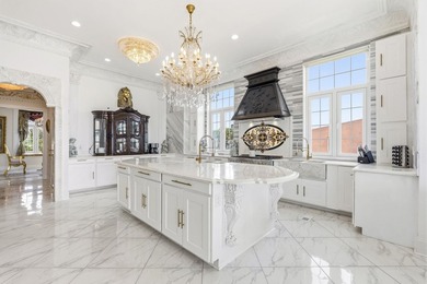 The Ocean Palace | 123 Pioneer Loop. An Unrivaled Oceanfront - photo 18
