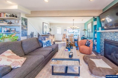 Low Bank, Ocean Front Home upgraded with new luxury vinyl, Gas