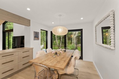 Extraordinary private riverfront retreat on 1.76 acres with - photo 8
