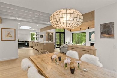 Extraordinary private riverfront retreat on 1.76 acres with - photo 9