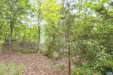 Calling all nature lovers- Tucked away at the end of a quiet - photo 35