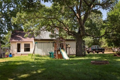 This updated home is move-in ready with fresh flooring, paint - photo 36