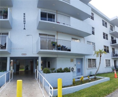 (private lake, pond, creek) Condo For Sale in Miami Florida