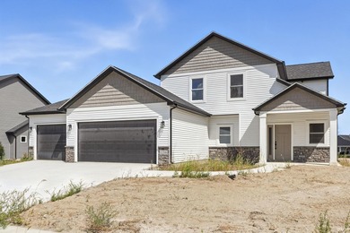 (private lake, pond, creek) Home For Sale in Huntertown Indiana