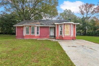 Lake Pontchartrain Home Active Under Contract in Slidell Louisiana