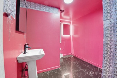 Prime opportunity at 6711 Freedom Drive - this spacious property