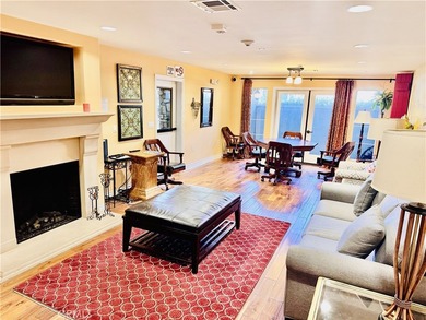 Welcome to this spacious and beautifully updated three-bedroom - photo 15