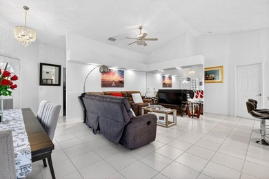 Welcome to a beautifully reimagined lakefront Turnkey home. This - photo 15