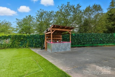 Prime opportunity at 6711 Freedom Drive - this spacious property