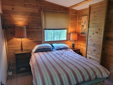 Rainy Lake. Amazingly charming 2 bedroom Keyes Island cabin on - photo 21