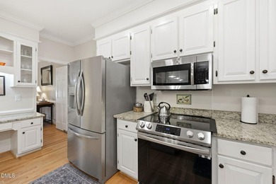 CLASSIC SOUTHERN CHARM meets MODERN UPDATES in this beautifully - photo 23