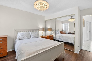 Welcome to a beautifully reimagined lakefront Turnkey home. This - photo 24
