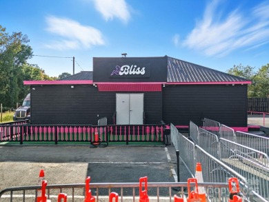 Prime opportunity at 6711 Freedom Drive - this spacious property