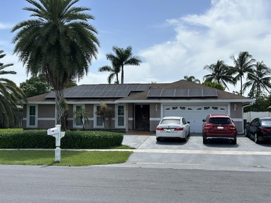 Spacious 3-Bedroom Pool Home in Desirable La Mancha - No HOA! - photo 27