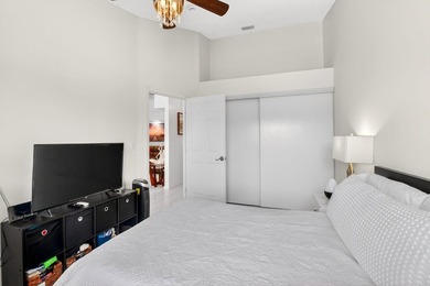 Welcome to a beautifully reimagined lakefront Turnkey home. This - photo 30