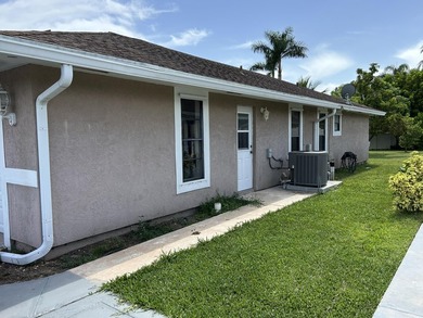 Spacious 3-Bedroom Pool Home in Desirable La Mancha - No HOA! - photo 30