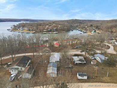 Beautiful FULLY remodeled 2 bedroom 2 bathroom 2nd tier lake - photo 42