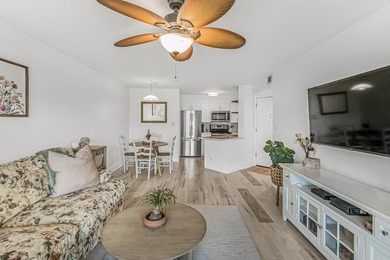 Rare opportunity just 1/2 mile from the beach! This updated 1 - photo 2